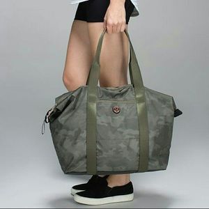 Lululemon Camo  Rose Gold All Day Asana Tote Bag